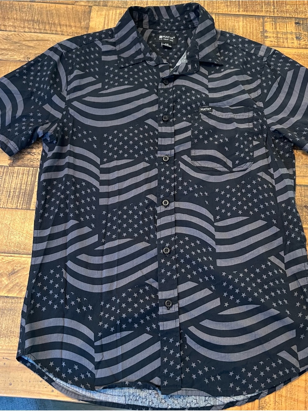 Matix Men's Navy & Gray Flag-Print Short Sleeve Button-Up Shirt